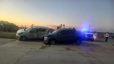 Dos autos chocaron a toda velocidad en La Plata y dos mujeres terminaron internadas con heridas de consideración Dos autos chocaron a toda velocidad en La Plata y dos mujeres terminaron internadas con heridas de consideración