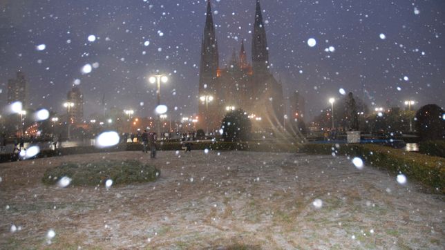 especialistas de la unlp explican las razones de la nevada historica en la plata