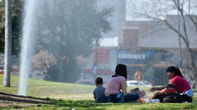 agosto se despide con un miercoles algo nublado y una tarde primaveral en la plata
