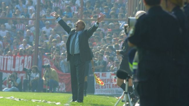 ¿yo puedo volver a dirigir?, el chiste de bilardo en plena recuperacion