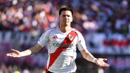 La tarde consagratoria de Franco Mastantuono en el superclásico