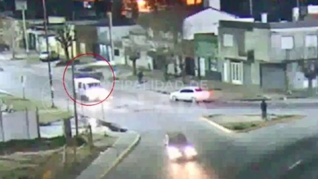 video: asi fue el brutal accidente en tolosa en el que murio un joven platense