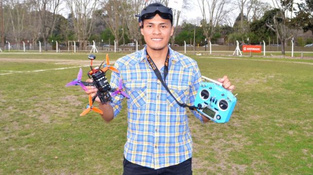 invasion de drones en la unlp: ingenieria quiere crear su propia escuderia para correr