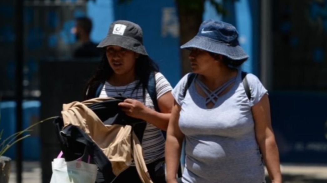 ¿Cuáles son las recomedaciones para evitar golpes de calor en medio del alerta amarillo?