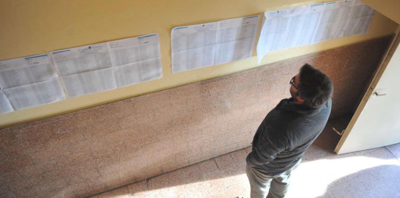 Elecciones Urna Urneros