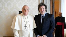 el presidente javier milei despidio al papa francisco