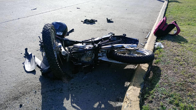 sufrio un grave accidente en tolosa, estuvo luchando por su vida durante mas de seis meses y fallecio