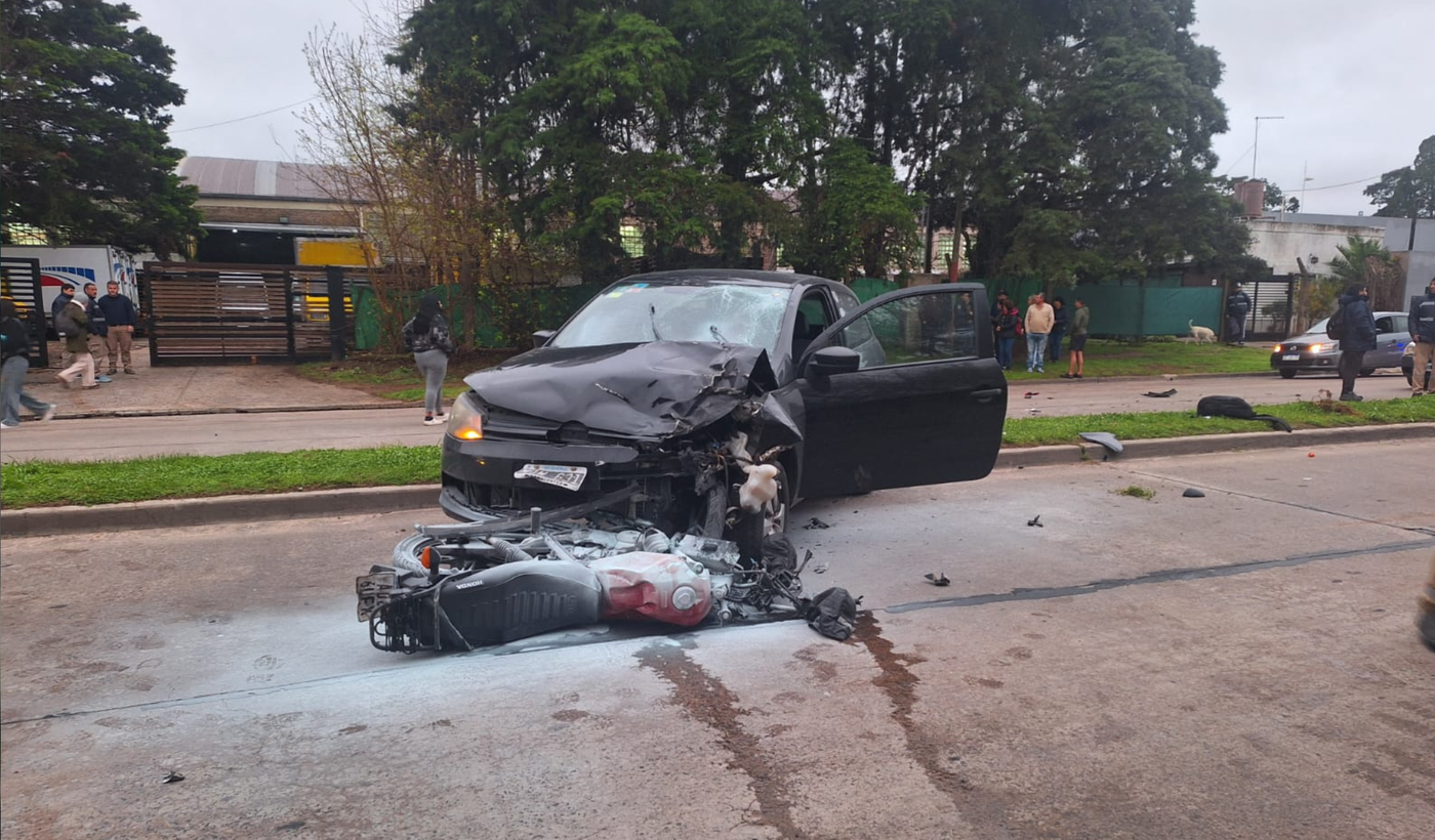 Un pibe generoso y humilde: ¿quién era el motociclista que murió en La  Plata cuando escapaba de motochorros?