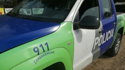 San Carlos: golpearon a un policía en la puerta de su casa, se desmayó y le robaron todo