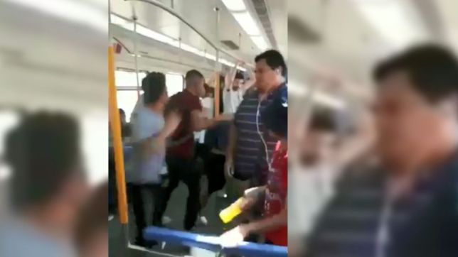 video: brutal pelea entre vendedores ambulantes arriba del tren roca