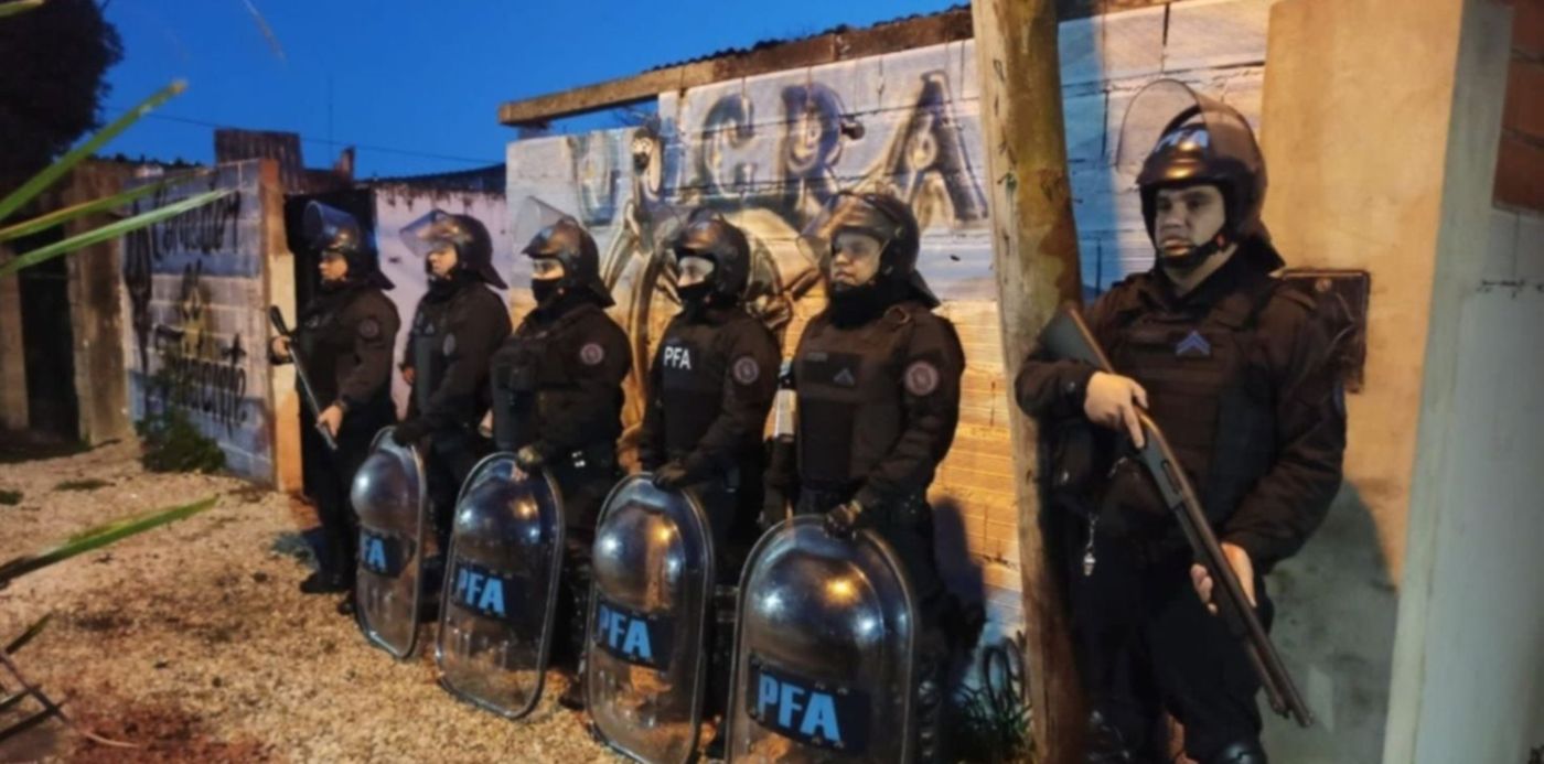 banda de usurpadores