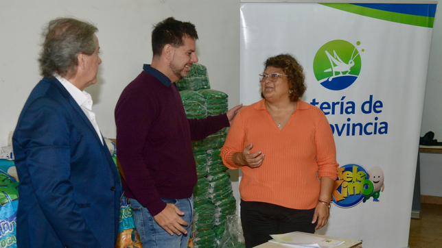 donaron una tonelada de alimentos a una ong que asiste a 45 chicos