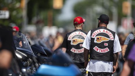 A más de un mes del tiroteo entre Hells Angels y Tehuelches, hubo allanamientos en La Plata A más de un mes del tiroteo entre Hells Angels y Tehuelches, hubo allanamientos en La Plata