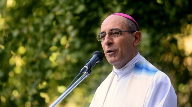 el arzobispado rescindio un contrato con miles christi y encendio la polemica en la plata