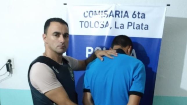 detuvieron a un dealer en una plaza de tolosa con marihuana, extasis y lsd