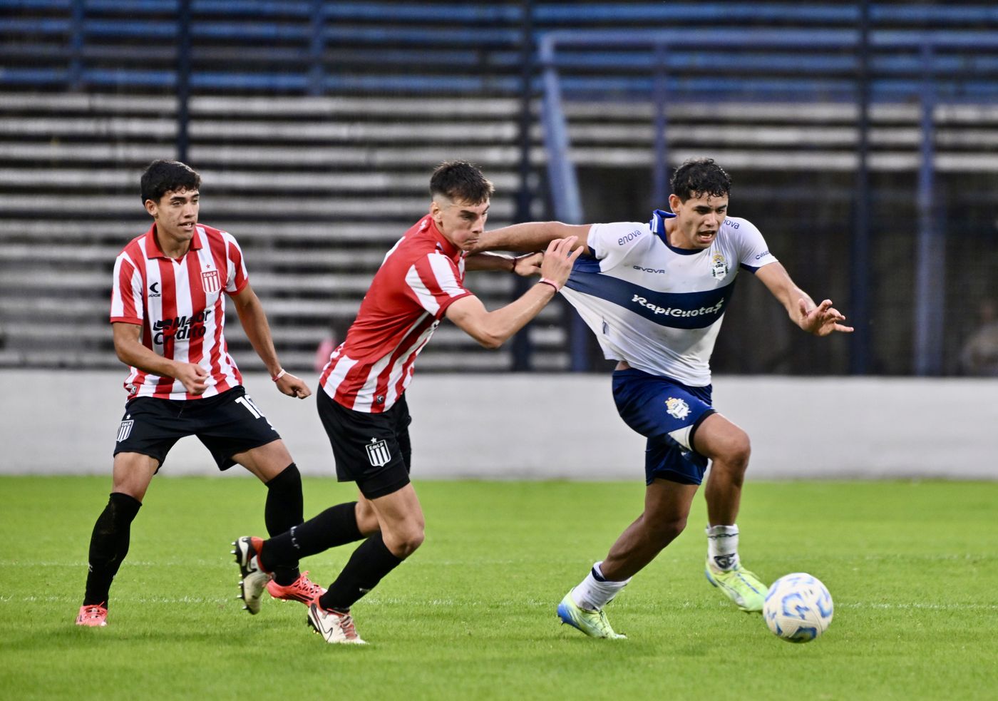 Clásico Reserva Gimnasia Estudiantes Bosque 2025 (7).JPG