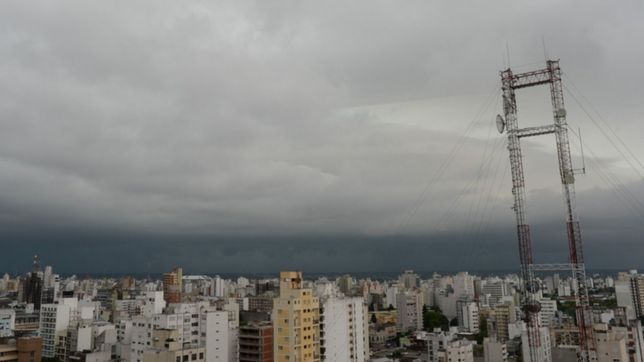 ¿a que hora podria empezar a llover en la plata?