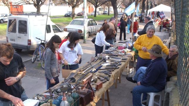 cayo una banda que apretaba y extorsionaba a los feriantes de parque saavedra