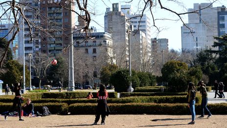 La semana empieza con un lunes gris, a la espera de algunas lluvias y tormentas en La Plata La semana empieza con un lunes gris, a la espera de algunas lluvias y tormentas en La Plata
