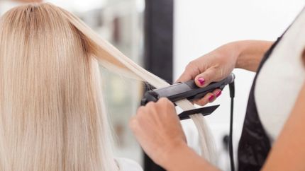 ANMAT prohibió la venta de dos reconocidas marcas de alisadores para el pelo