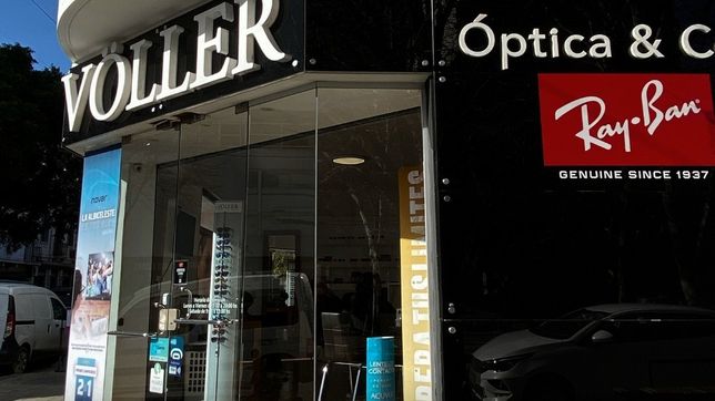 es fonoaudiologa y se convirtio en un engranaje central en el exito de voller, el prestigioso centro de salud de la plata