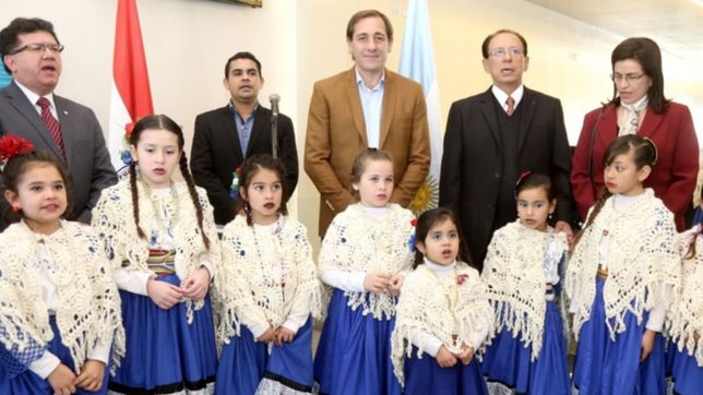 asumio el nuevo consul de paraguay en la plata