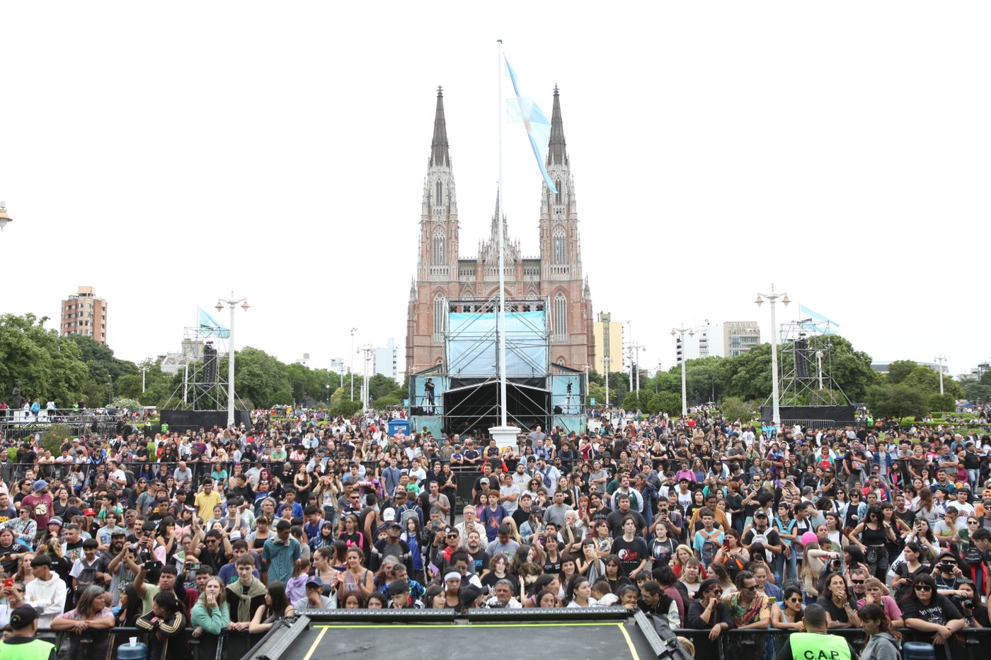 142 Aniversario La Plata. Plaza Moreno (31).JPG