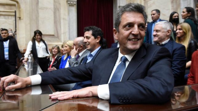 massa sigue sumando nombres a su equipo y prepara los anuncios economicos
