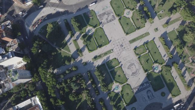 haran una divertida busqueda del tesoro solidaria a plaza moreno para el hospital de ninos