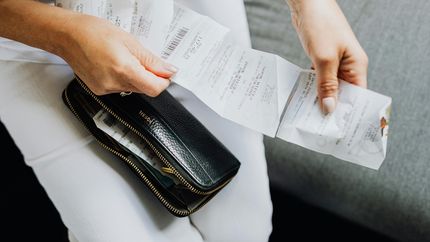 Los tickets de compra ya deben detallar los impuestos que paga el consumidor