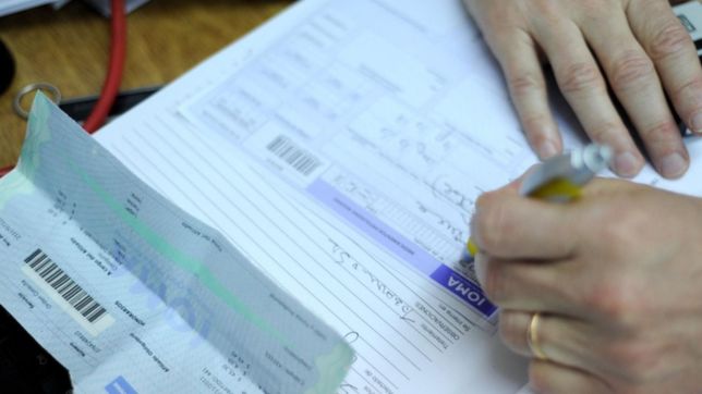 retroactivos, aumentos y mas practicas: la propuesta del ioma que analizan los medicos