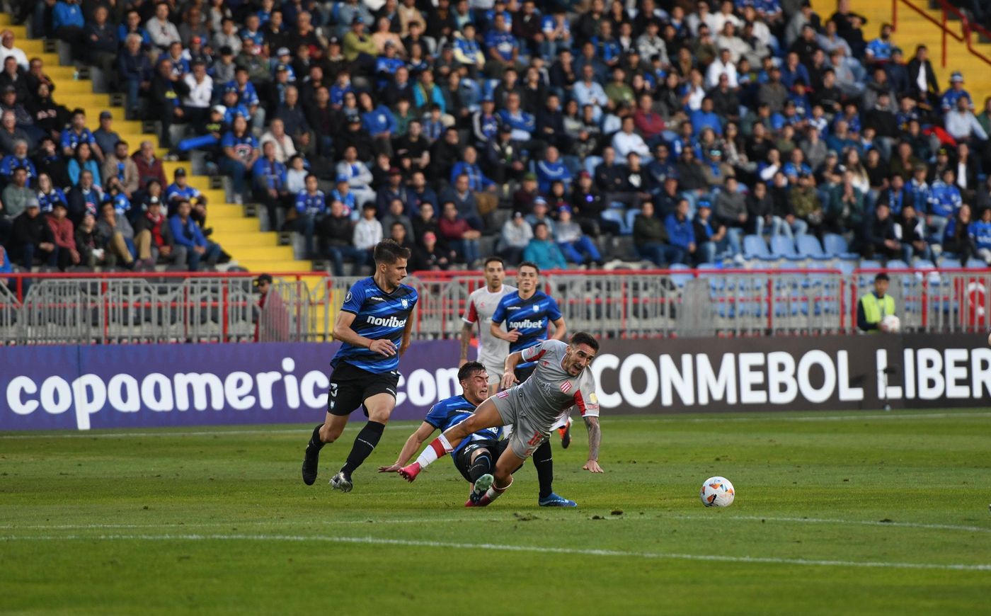 Estudiantes vs Huachipato Méndez.jpeg
