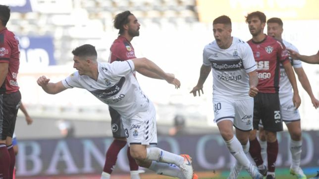 rafaga de goles y un empate con sabor a poco para gimnasia