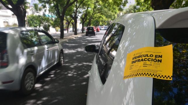 recuperar un auto mal estacionado en la plata y levantado por las gruas saldra hasta $63 mil