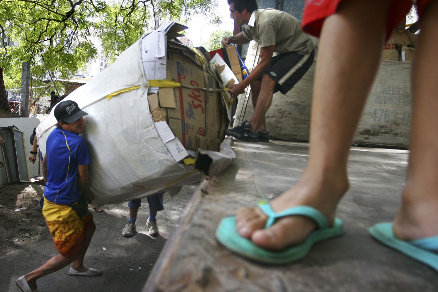 Cartoneros pobreza.jpg