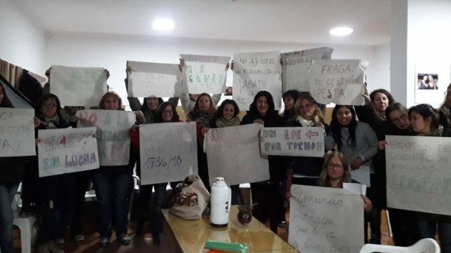 docentes bonaerenses llegan a la plata y marchan contra las medidas anunciadas por vidal