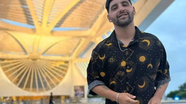 es de la plata, trabajaba en brasil para ayudar a su madre enferma y sufrio un grave accidente