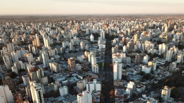 nubes, lluvias y sol: asi va a seguir el clima en la ciudad esta semana