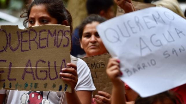 vecinos de san carlos se hartaron de la falta de agua y protestaron contra absa