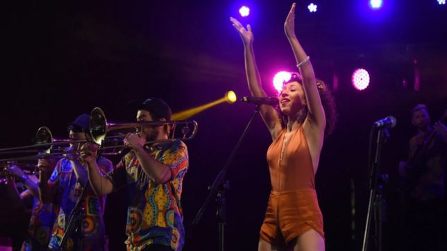 la delio valdez llega a la ciudad: la plata estuvo siempre en la historia de la orquesta