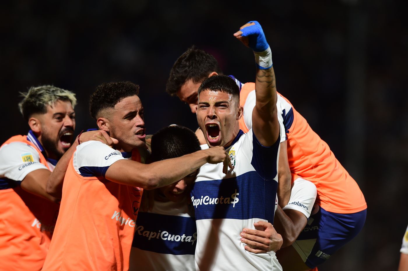 Gimnasia Riestra Mammini festejo gol.JPG