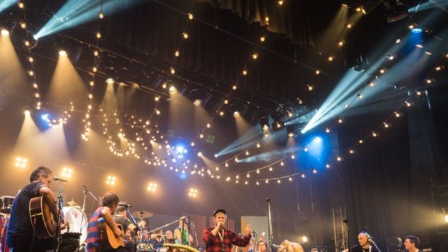 ultimas entradas para compartir la musica y alegria de los autenticos decadentes