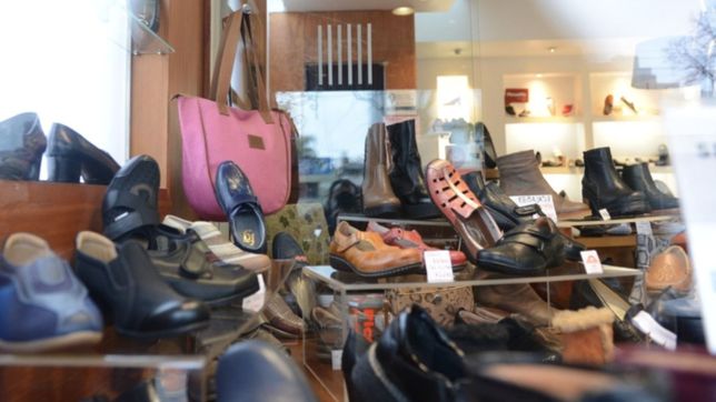 jugueterias, ropa y calzado: los comercios no esenciales vuelven a abrir en la plata