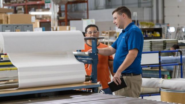 ¿como es el programa compre local que busca favorecer a las pymes de la plata?