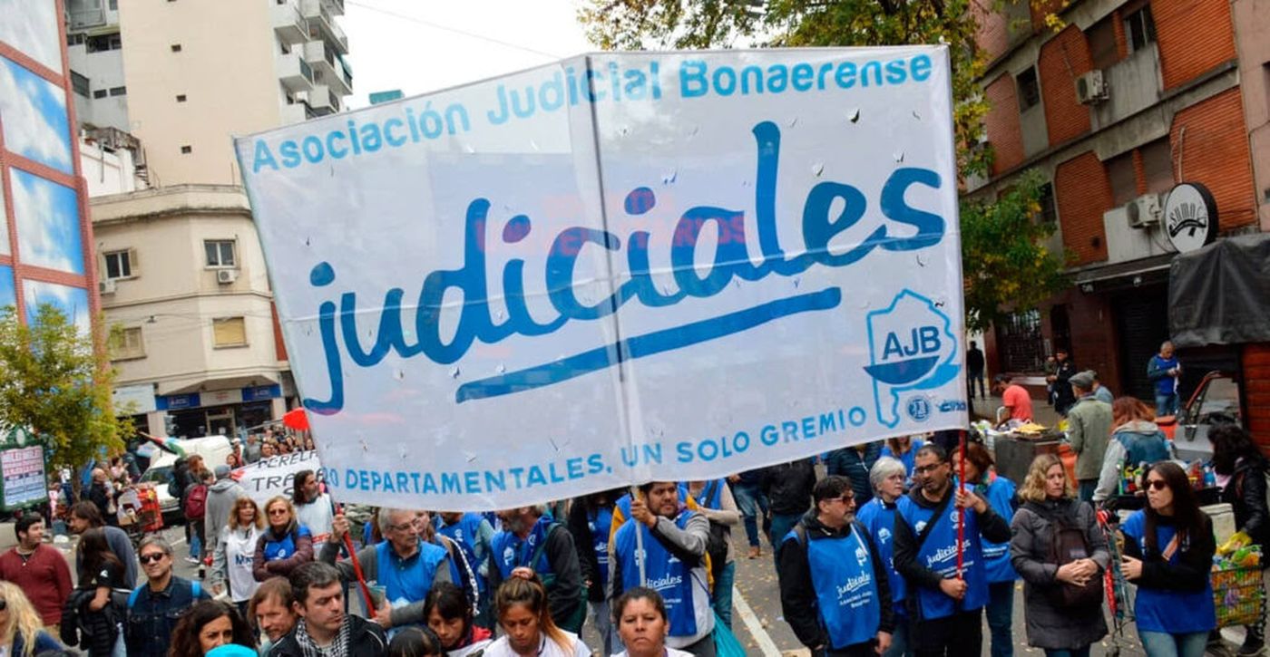 Los trabajadores Judiciales bonaerenses rechazaron la propuesta salarial presentada por el Gobierno de la provincia de Buenos Aires.