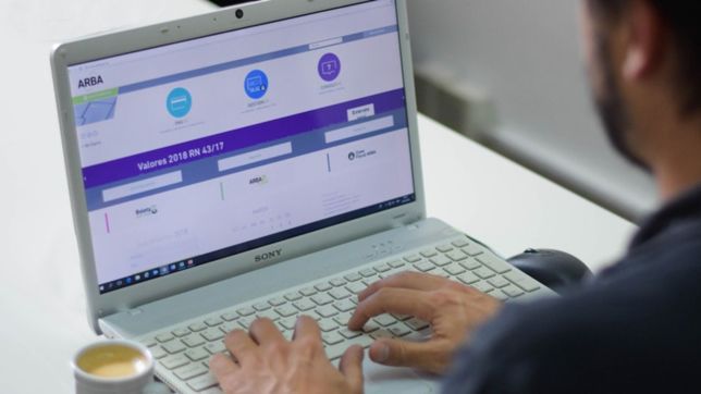 el pago de impuestos con tarjeta de credito por internet crecio un 40% en la provincia