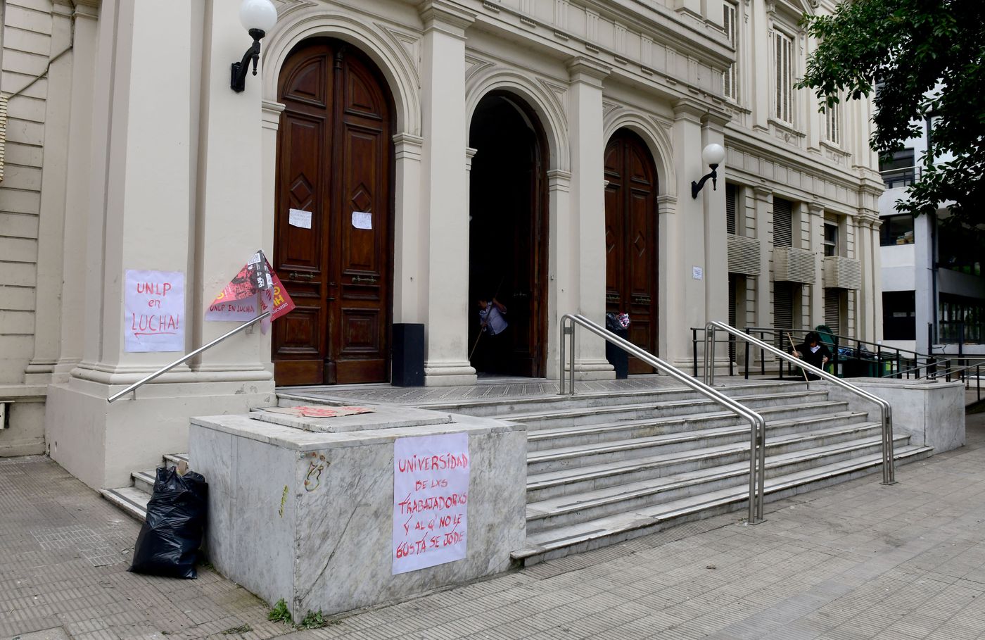 Paro rectorado unlp _0001.jpg