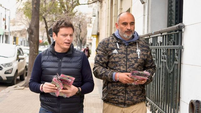 somos buenos aires lanzo un operativo masivo bajo puerta en la plata