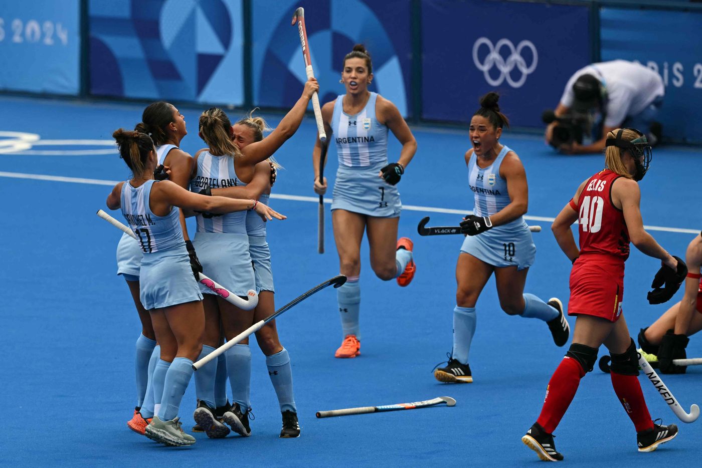 Las Leonas consiguieron, en los penales, la sexta medalla olímpica de su historia.
