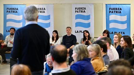 Fuerte movida de Fuerza Patria en busca del apoyo de decanos, estudiantes y gremios de la UNLP